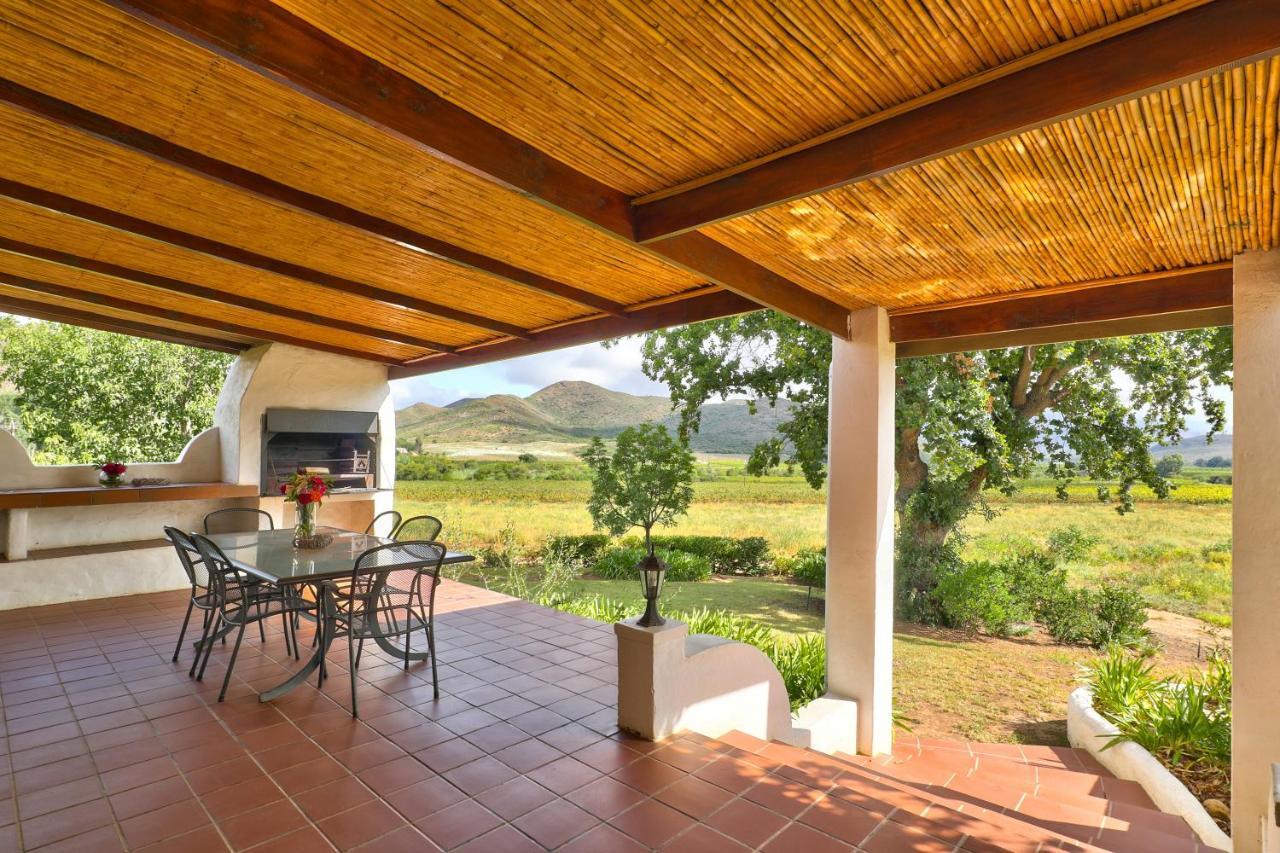 Orange Grove Villa Robertson Exterior photo